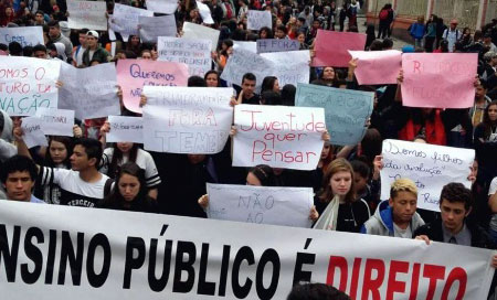 brasil protestas estudiantiles Brasil: Estudiantes protestan contra reformas de Temer